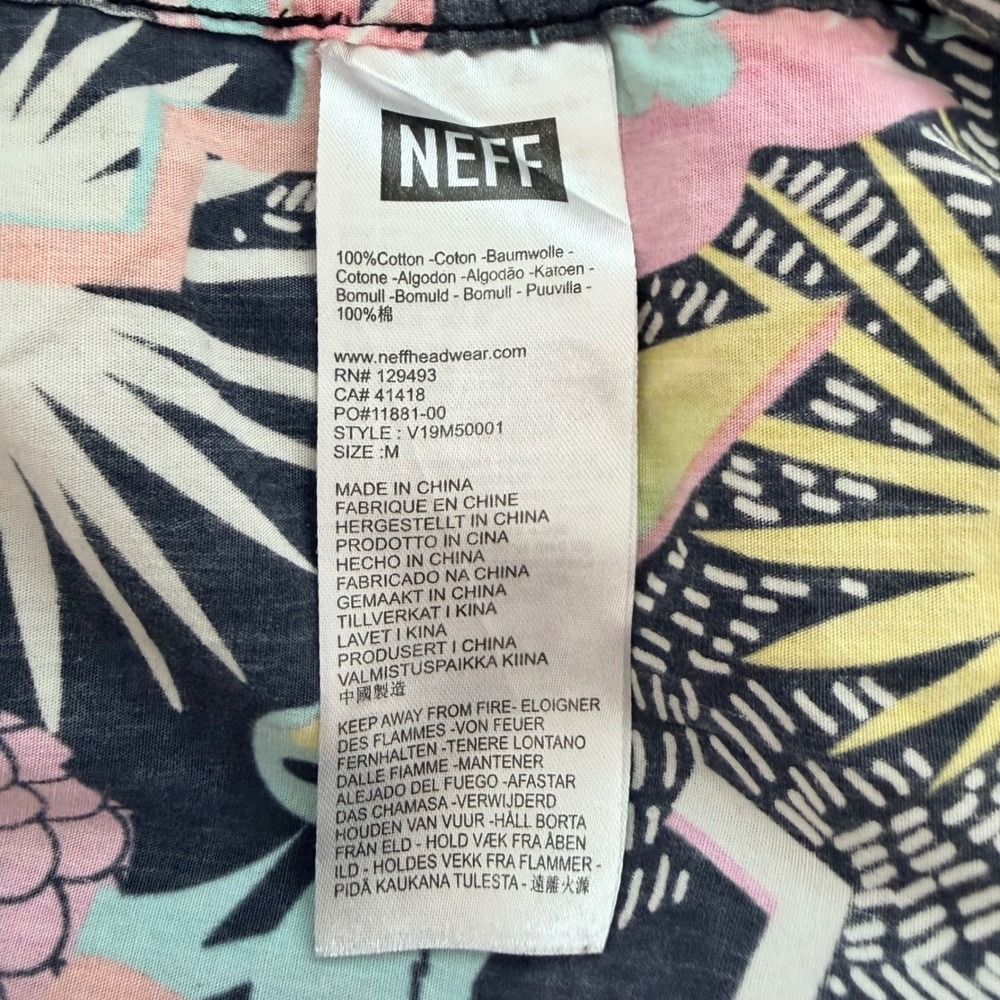 NEFF Mens M Flamingo Pineapple Tropical Print Button Down Shirt Black Vacation - Picture 4 of 8